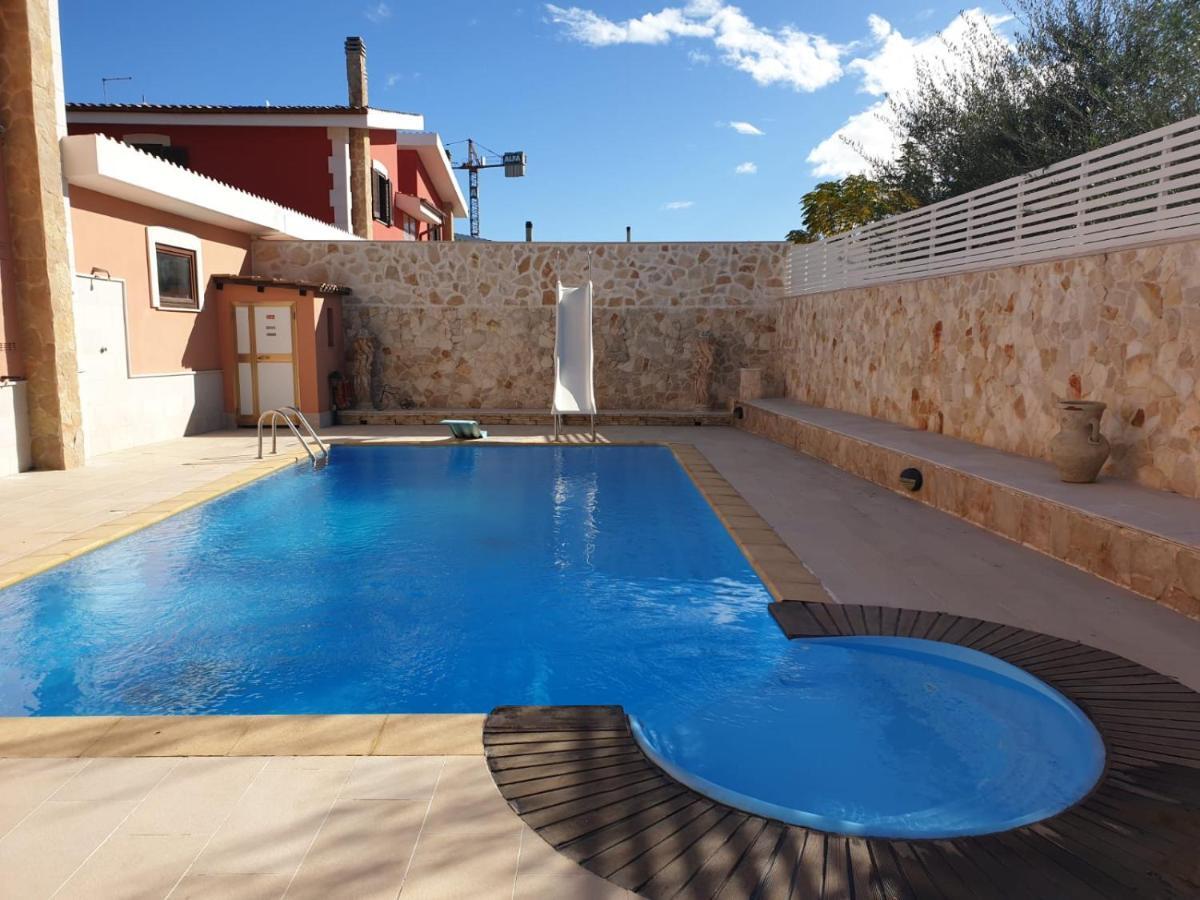Bed And Breakfast Villa Fatima Trani Kültér fotó