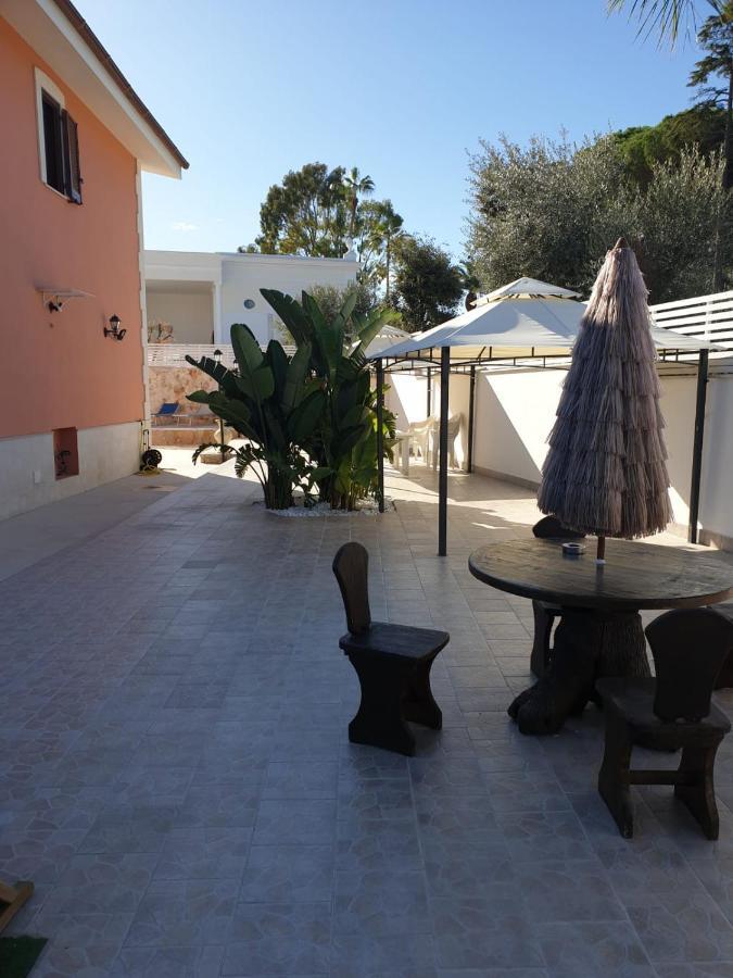 Bed And Breakfast Villa Fatima Trani Kültér fotó
