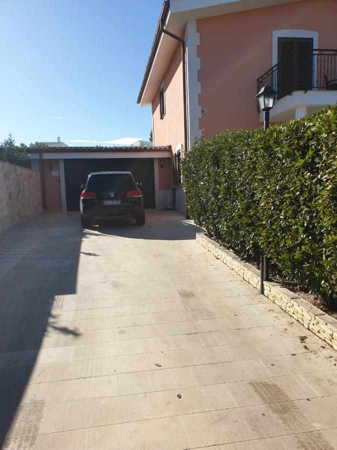 Bed And Breakfast Villa Fatima Trani Kültér fotó