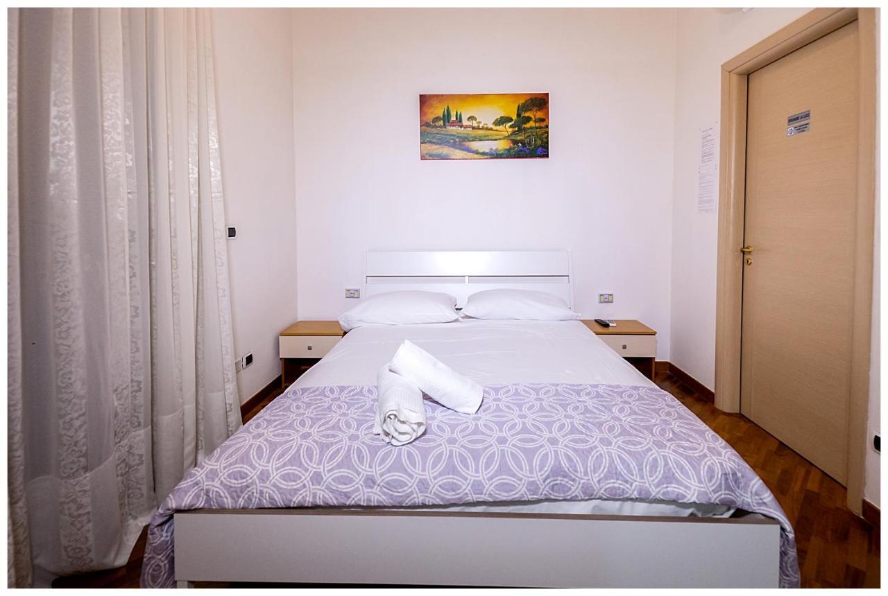 Bed And Breakfast Villa Fatima Trani Kültér fotó